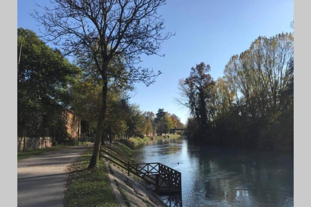 Dadahome Elegante Appartamento Vicino Al Centro Treviso Exterior photo